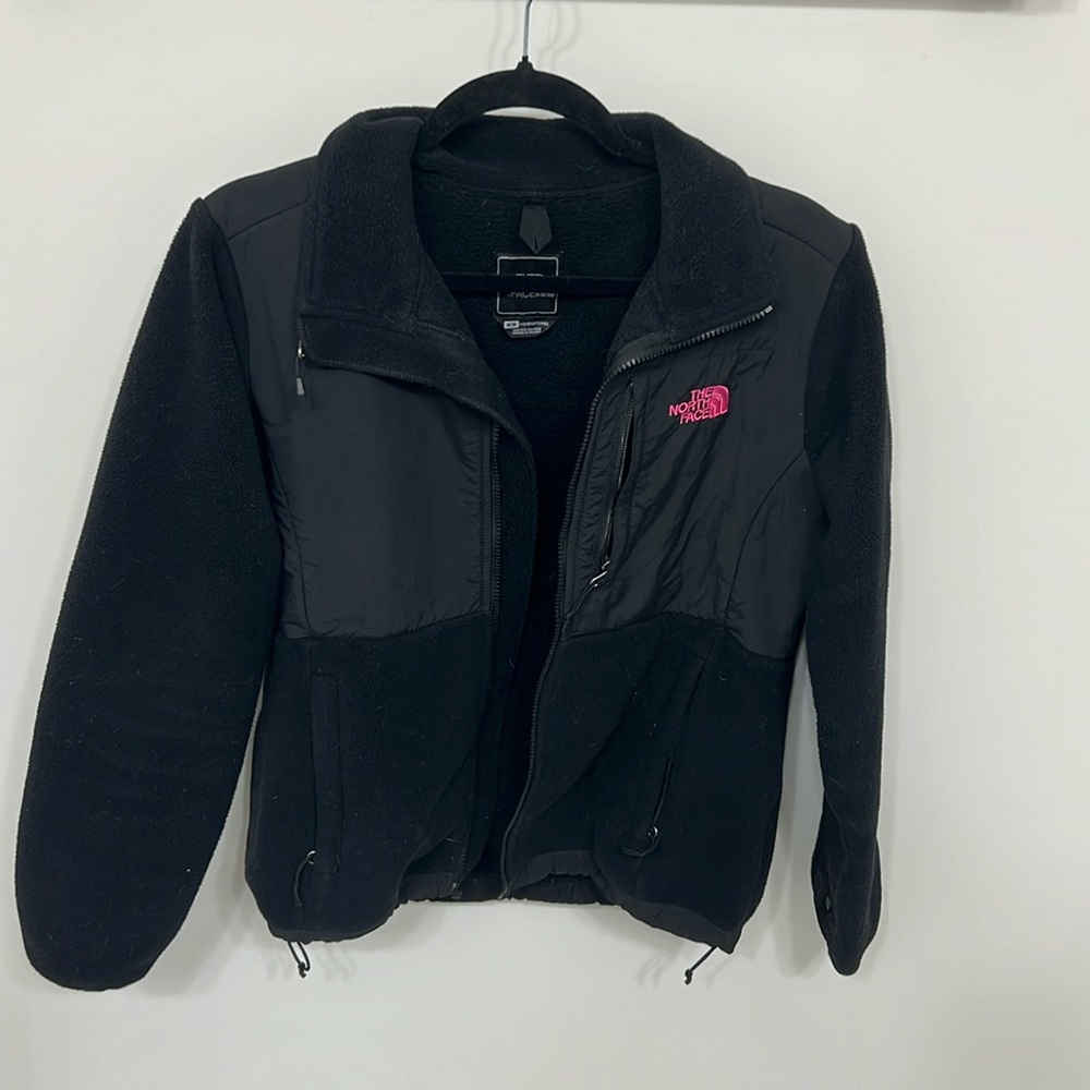 The North Face Limited Edition Breast Cancer Awareness Fleece Zip Up, Size Med.